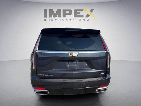 Used 2023 Cadillac Escalade Premium Luxury w/ LPO, Floor Liner Package AWD/4WD image 4