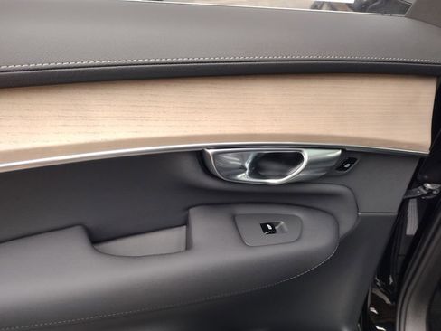 New 2026 Volvo XC90 B6 Plus w/ Protection Package image 20