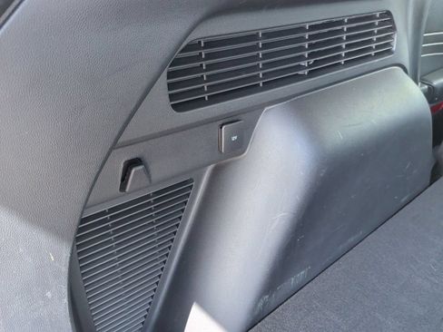 Used 2022 Ford Escape Titanium FWD image 37