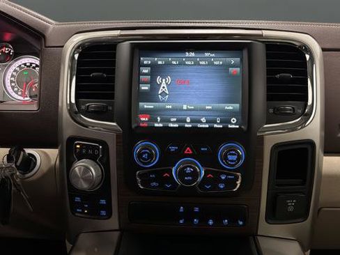 Used 2018 RAM 1500 Laramie AWD/4WD image 11