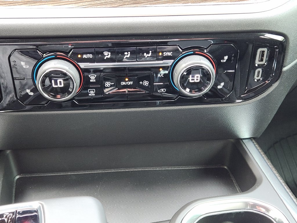 New 2026 Chevrolet Silverado 1500 RST AWD/4WD image 15