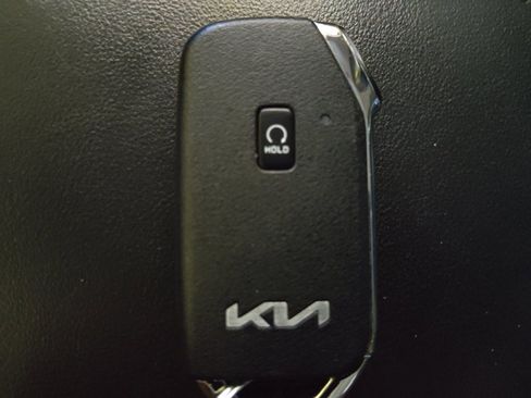 Used 2022 Kia Sorento S w/ Panoramic Sunroof Package FWD image 32