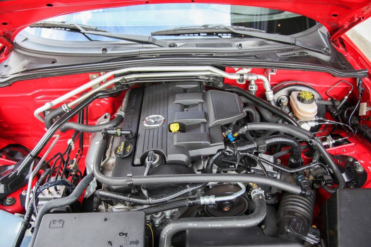 Used 2007 MAZDA MX-5 Miata Grand Touring w/ Premium Pkg RWD image 60