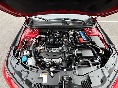 Certified 2025 Honda Accord SE image 38