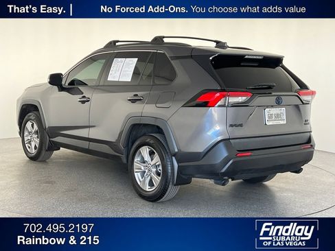 Used 2022 Toyota RAV4 XLE image 4