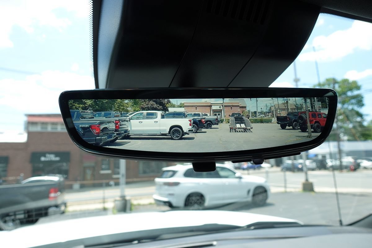 Used 2024 GMC Sierra 1500 AT4 w/ Technology Package AWD/4WD image 54
