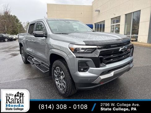 Used 2024 Chevrolet Colorado Z71 w/ Z71 Convenience Package 2 AWD/4WD image 1