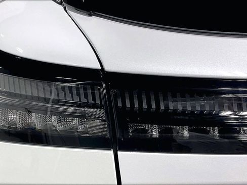 Used 2025 Nissan Murano Platinum w/ Cargo Package image 40