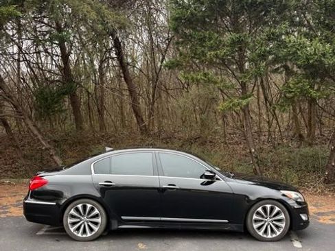 Used 2013 Hyundai Genesis 5.0 R-Spec image 10
