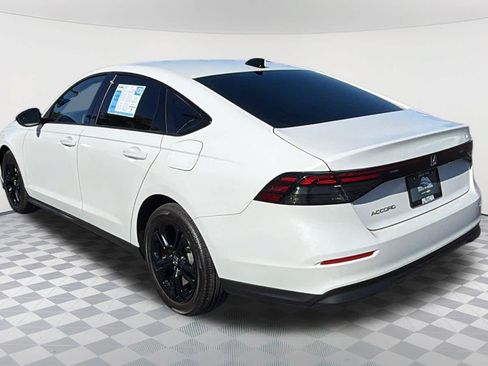 Used 2025 Honda Accord SE image 7
