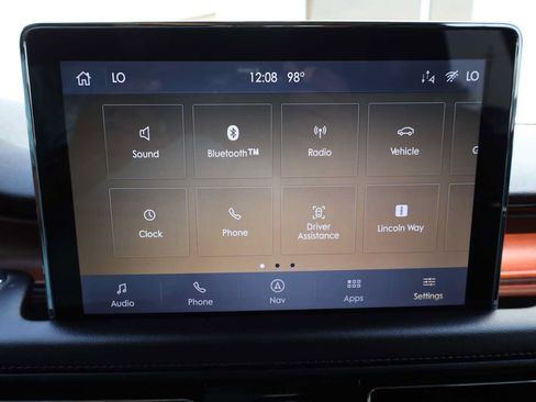 Used 2020 Lincoln Aviator Grand Touring w/ Equipment Group 302A AWD/4WD image 40