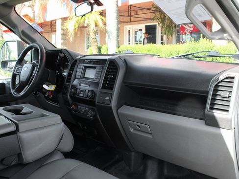 Used 2022 Ford F350 XL w/ Power Equipment Group image 35