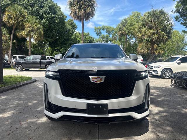 Used 2021 Cadillac Escalade ESV Sport w/ Driver Assist Tech Package AWD/4WD image 3