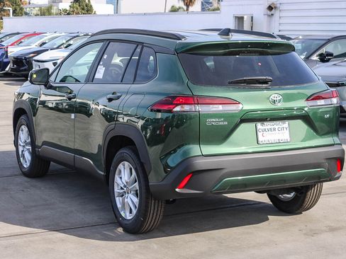 New 2026 Toyota Corolla Cross LE image 7