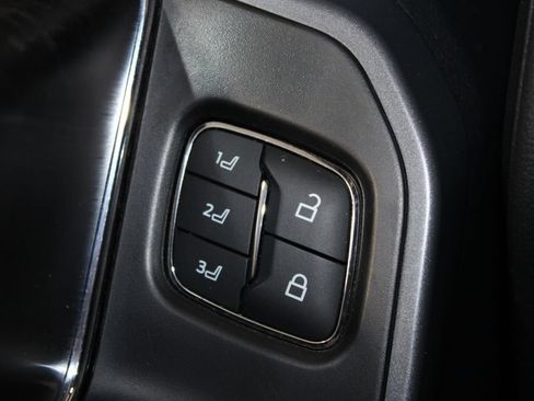 Used 2022 Ford F150 Lariat w/ FX4 Off-Road Package AWD/4WD image 49