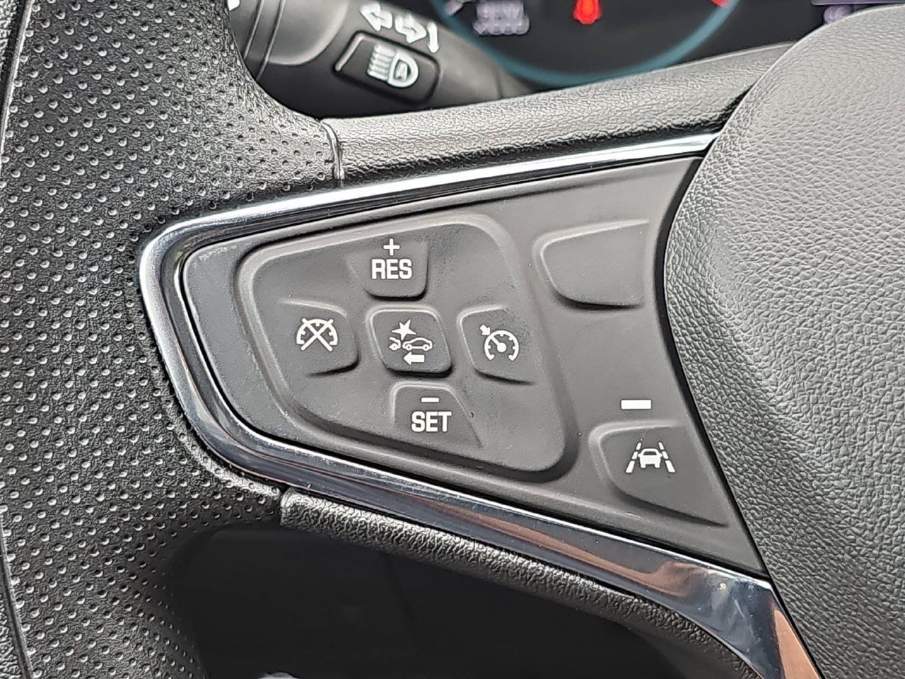 Used 2024 Chevrolet Malibu LS w/ Driver Confidence Package FWD image 20