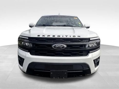 Used 2022 Ford Expedition Max Limited AWD/4WD image 12