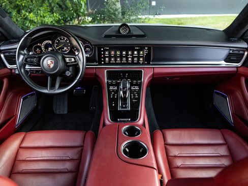 Certified 2022 Porsche Panamera Turbo S AWD/4WD image 12