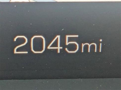 New 2025 GMC Hummer EV 2X image 30