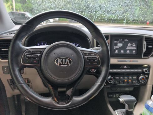 Used 2019 Kia Sportage EX FWD image 15