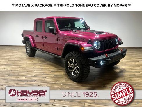 Used 2024 Jeep Gladiator Mojave AWD/4WD image 1