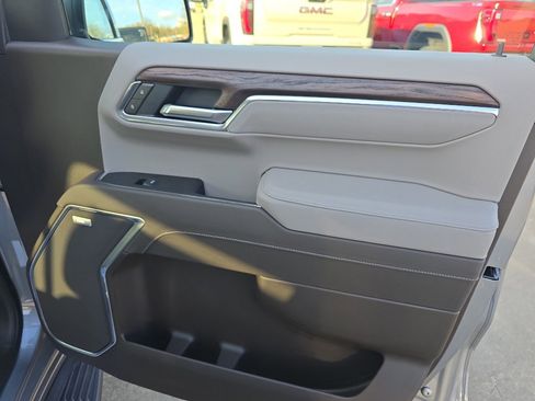 New 2026 GMC Sierra 1500 SLT w/ SLT Premium Plus Package image 15