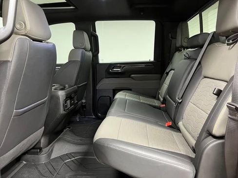 Used 2024 Chevrolet Silverado 2500 ZR2 w/ Technology Package AWD/4WD image 43