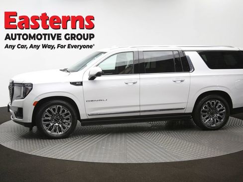 Used 2023 GMC Yukon XL Denali Ultimate w/ LPO, Floor Liner Package AWD/4WD image 67
