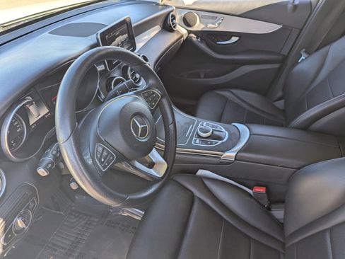 Used 2019 Mercedes-Benz GLC 300 image 19