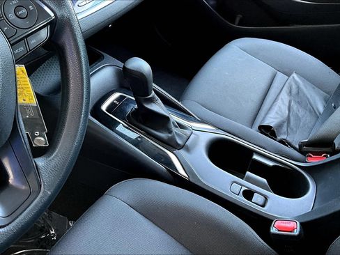Used 2024 Toyota Corolla LE FWD image 18