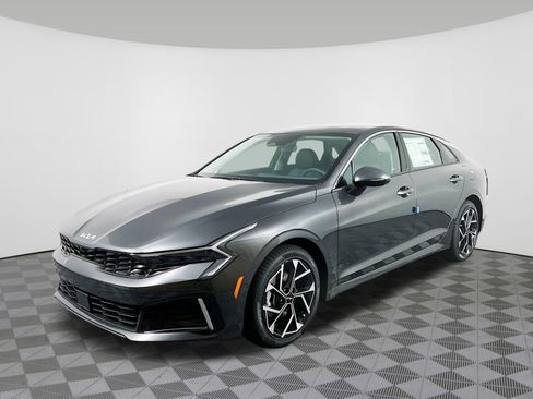 New 2026 Kia K5 EX image 2
