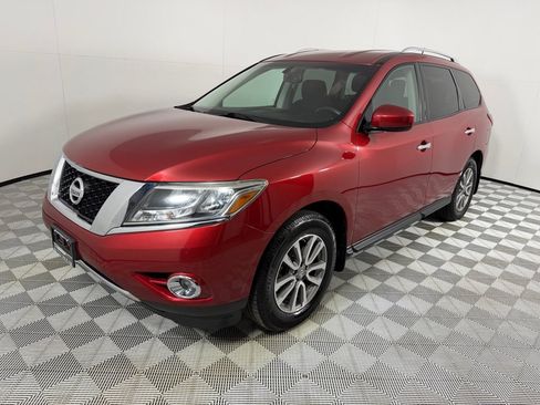 Used 2015 Nissan Pathfinder SV AWD/4WD image 9