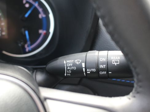 Used 2023 Toyota RAV4 SE image 23