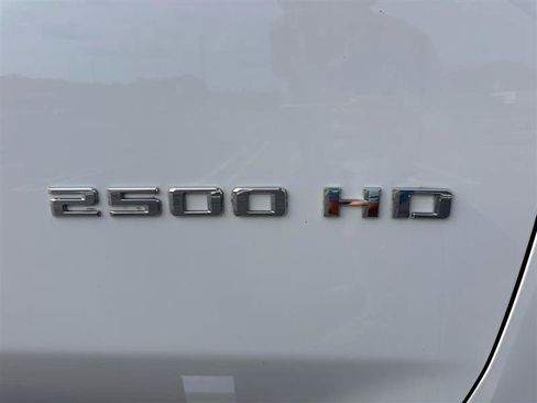 Used 2020 Chevrolet Silverado 2500 LTZ w/ LTZ Plus Package AWD/4WD image 10