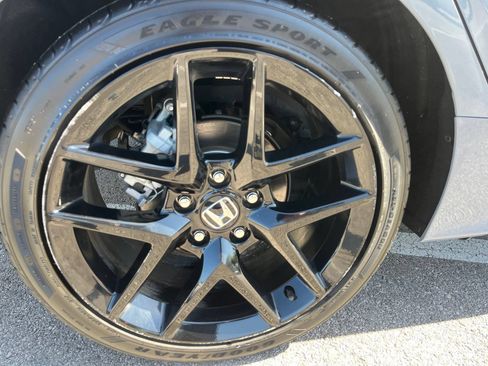 Used 2024 Honda Civic Sport image 11
