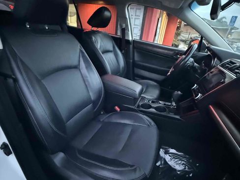 Used 2018 Subaru Outback 2.5i Limited image 45