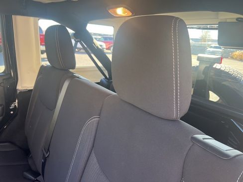 Used 2013 Jeep Wrangler Unlimited Sahara w/ Connectivity Group image 20