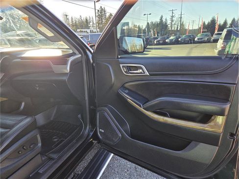 Used 2017 GMC Yukon Denali image 27