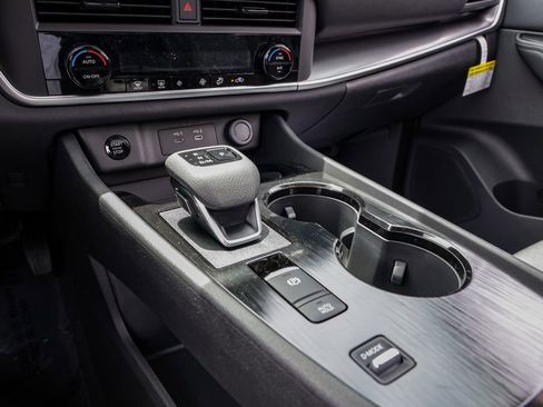 New 2026 Nissan Rogue SV FWD image 29