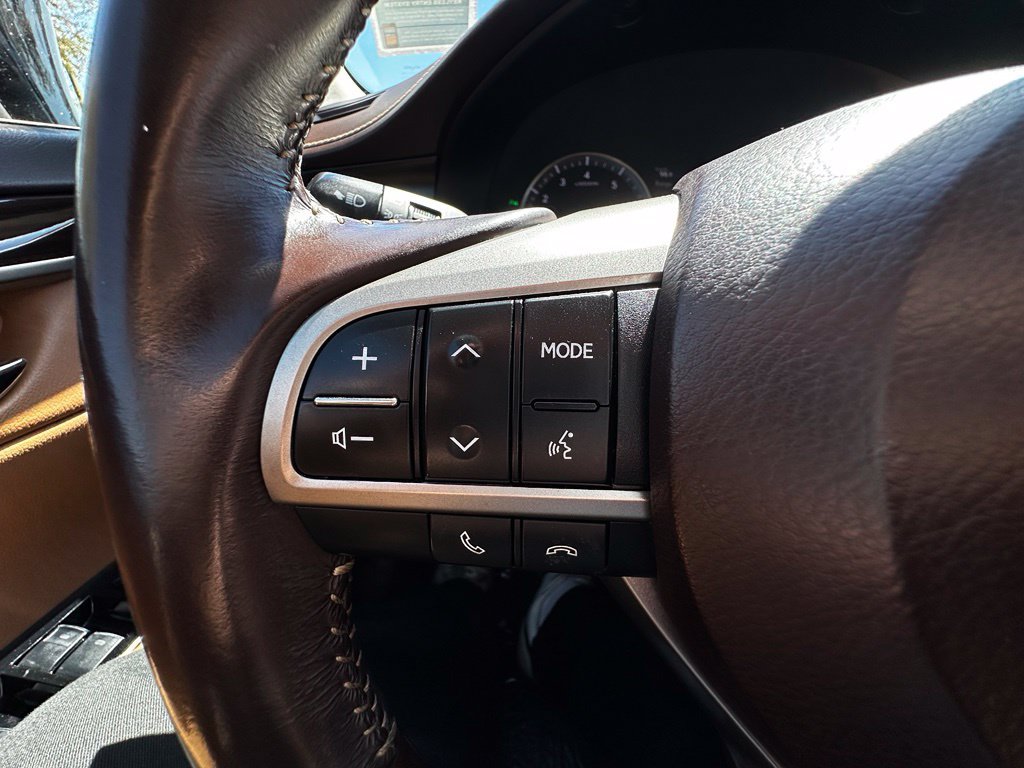 Used 2016 Lexus ES 350 w/ Premium Package w/Wood Trim FWD image 38