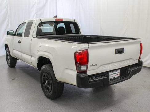 Used 2022 Toyota Tacoma SR AWD/4WD image 7