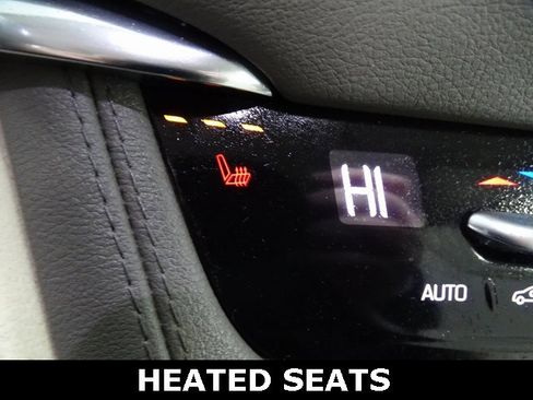 Used 2020 Cadillac XT5 Premium Luxury image 14