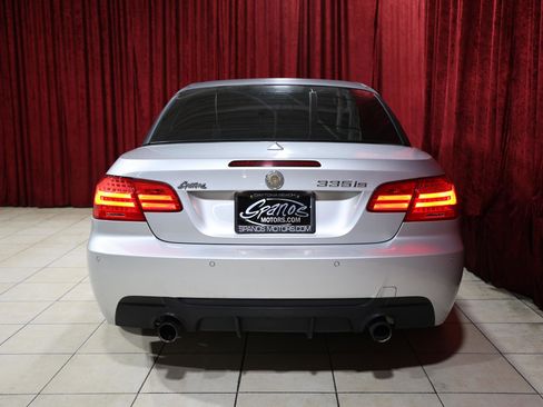 Used 2012 BMW 335is Convertible image 12