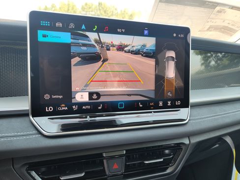 New 2025 Volkswagen Tiguan SE AWD/4WD image 31