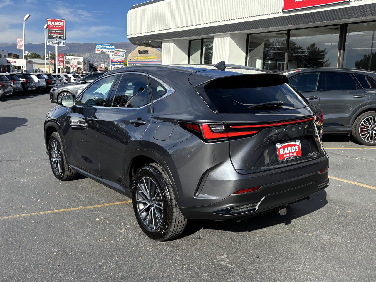 Used 2025 Lexus NX 350h AWD w/ Accessory Package (Z2) image 13