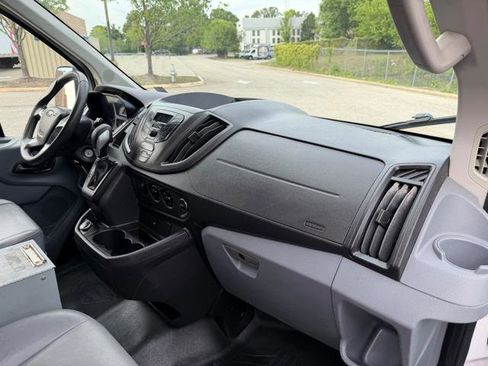 Used 2018 Ford Transit 250 130 Low Roof RWD image 14