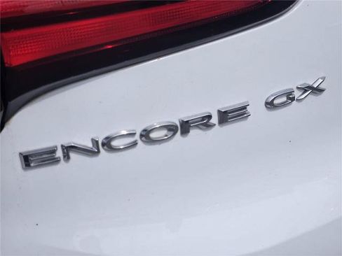 Used 2021 Buick Encore GX Select FWD image 11