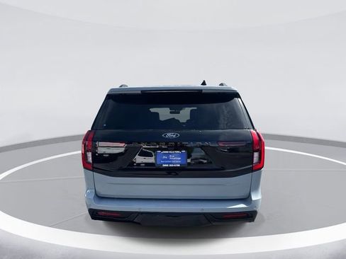 Used 2025 Ford Expedition Tremor image 6