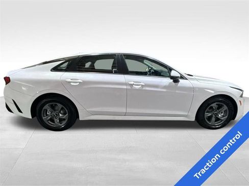 Used 2021 Kia K5 LXS image 4