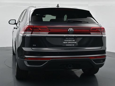 Used 2024 Volkswagen Atlas Cross Sport SE FWD image 6